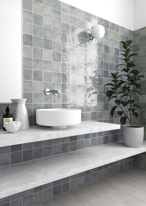 VERTICALE MOODY BLUE GLOSS 100X100MM 31872