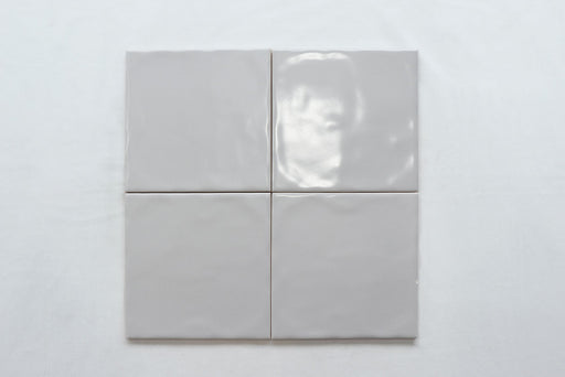 LODGE WAVY MATT LIGHT GREY WALL 150X150MM 15UBC6M